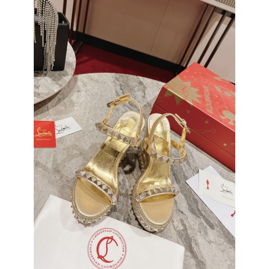 CL  Sandals