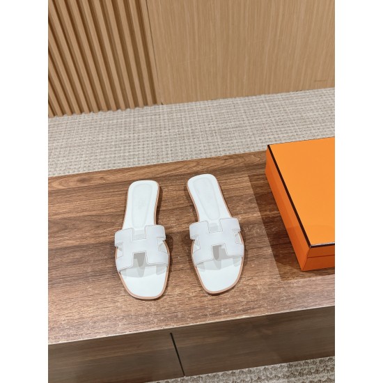 Hermes Slippers