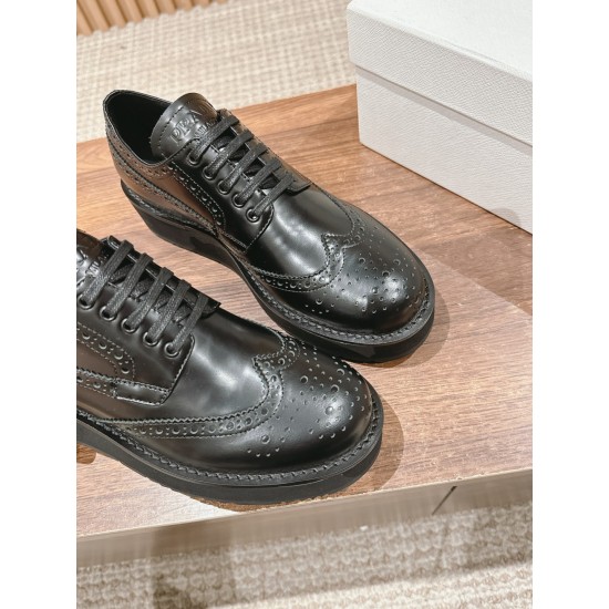 Prada Lace-ups   Loafers