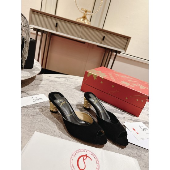 CL  Sandals