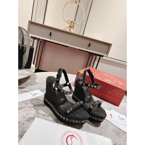 CL  Sandals