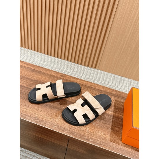 Hermes Slippers