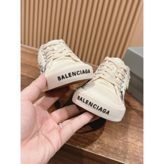 Balenciaga Sneakers