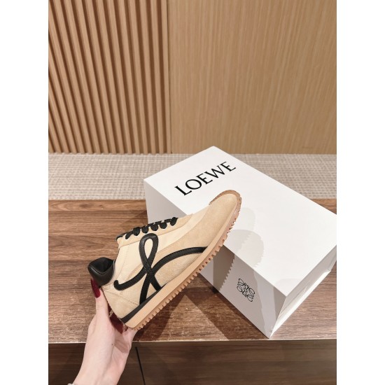 LOEWE Sneakers