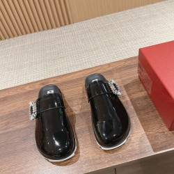 Roger Vivier Slippers