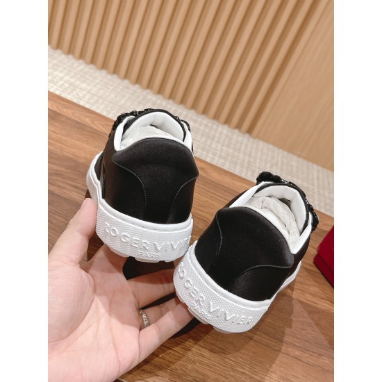 Roger Vivier Sneakers
