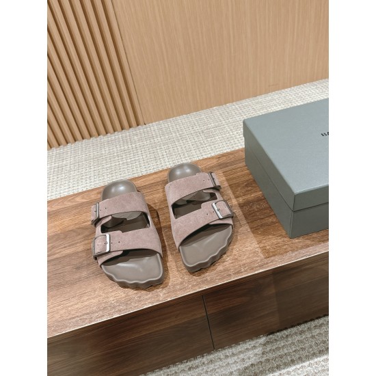 Balenciaga slippers