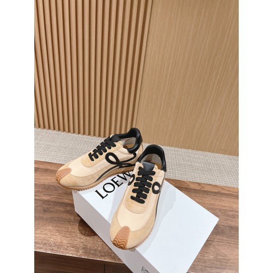 LOEWE Sneakers