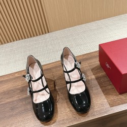 Roger Vivier Pumps