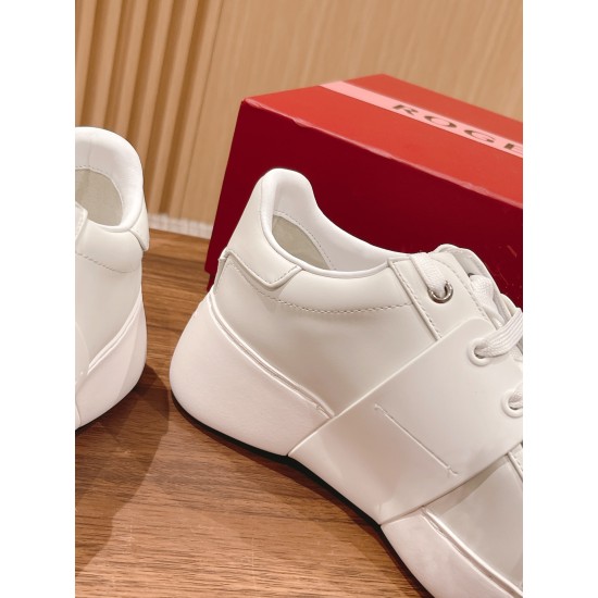 Roger Vivier Sneakers