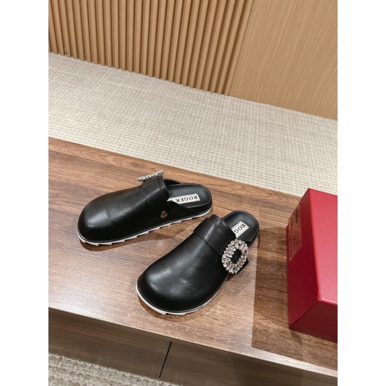 Roger Vivier Slippers