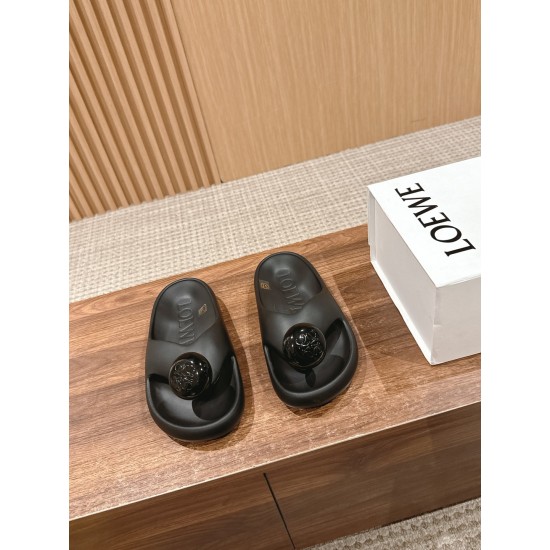 LOEWE slippers