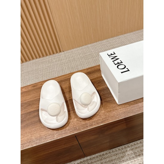 LOEWE slippers