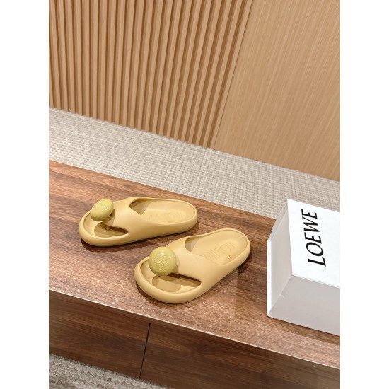 LOEWE slippers