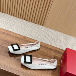 Roger Vivier ballet flats