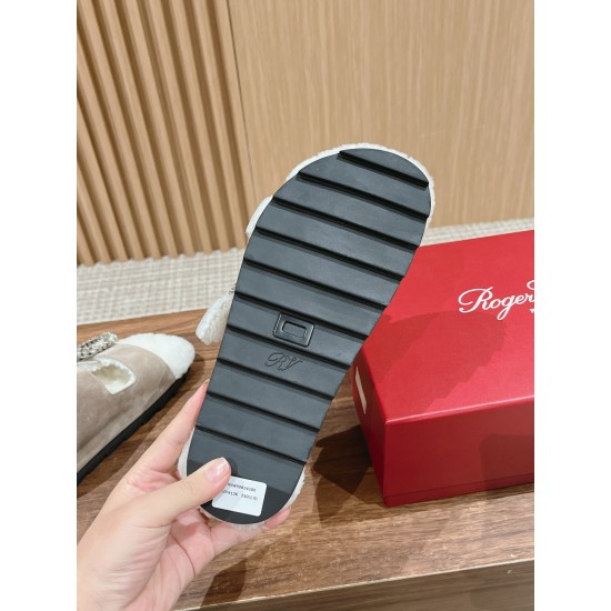 Roger Vivier Slippers