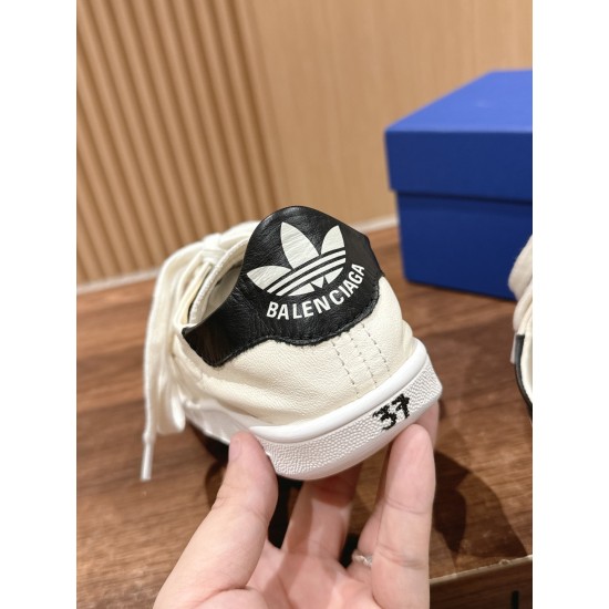 Balenciaga Sneakers