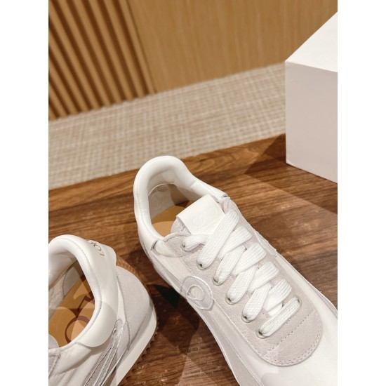 LOEWE Sneakers