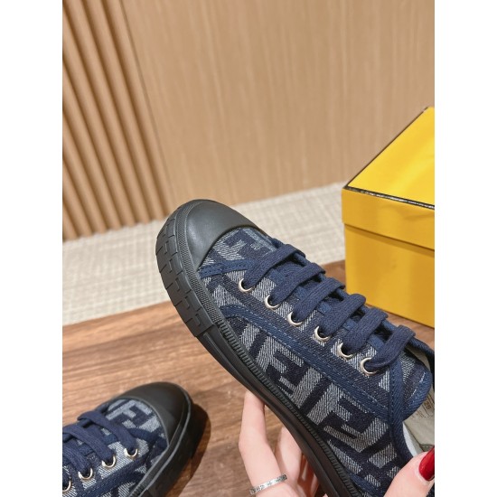 Fendi Sneakers