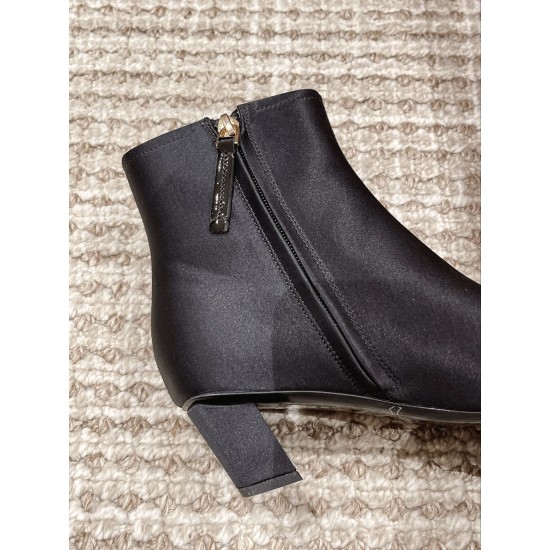 Roger Vivier Boots