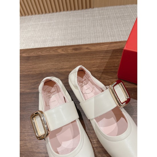 Roger Vivier ballet flats