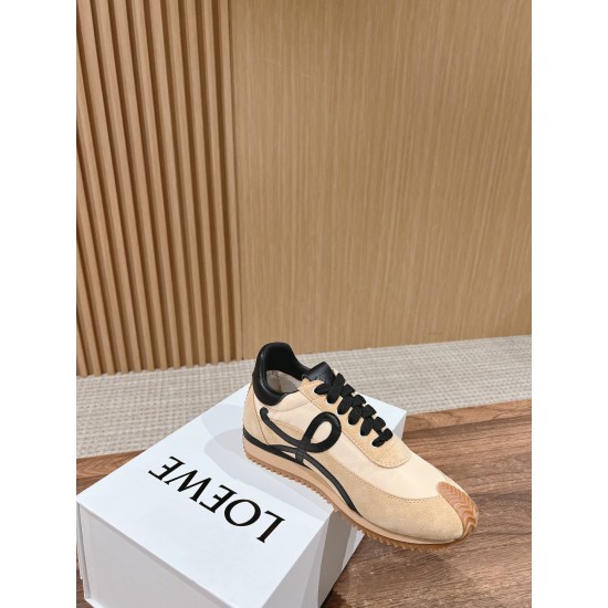 LOEWE Sneakers