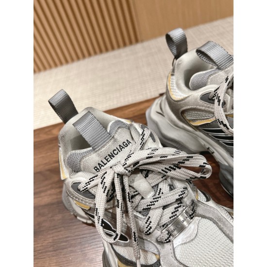 Balenciaga SUMMER 24 Cargo Sneaker 