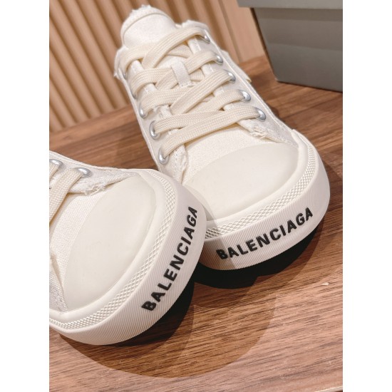 Balenciaga Sneakers