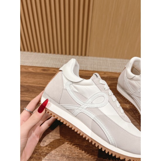 LOEWE Sneakers