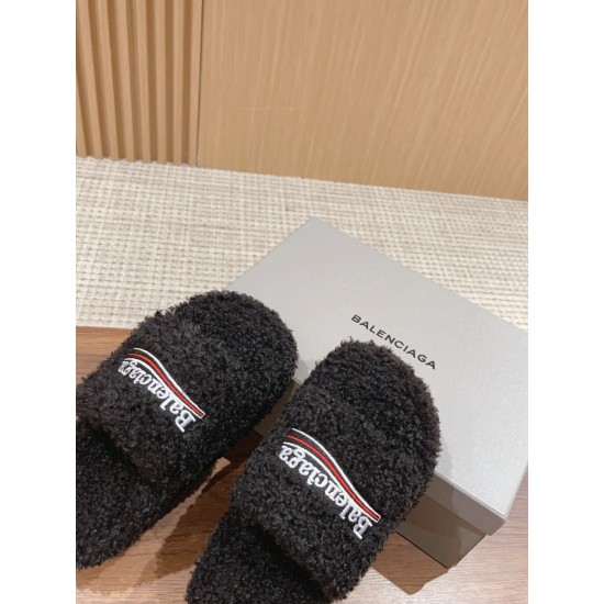 Balenciaga slippers