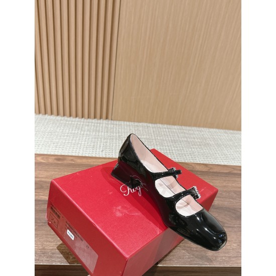 Roger Vivier Pumps