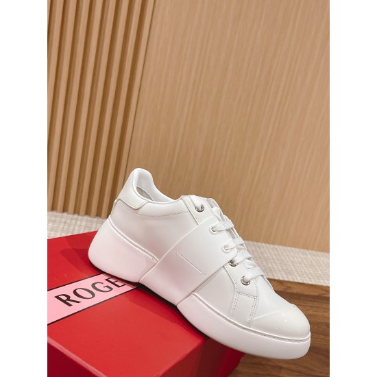 Roger Vivier Sneakers