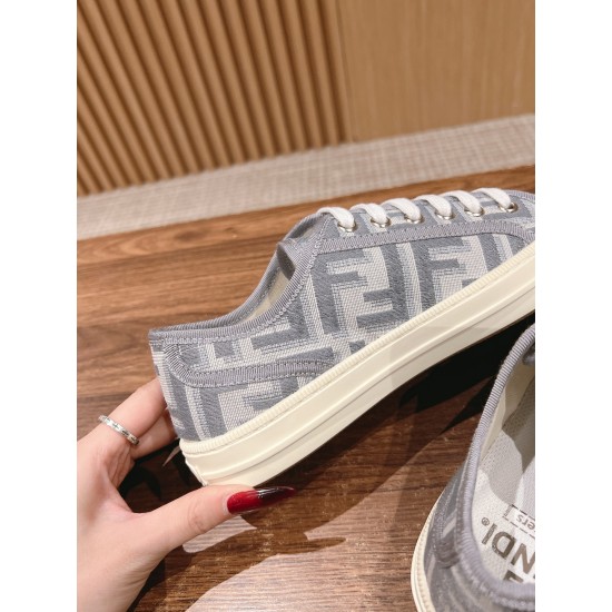 Fendi Sneakers