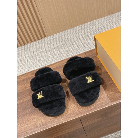 LV Woolen Slippers