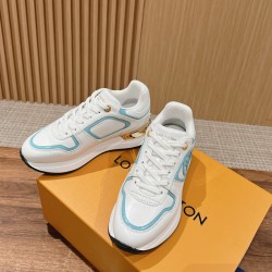 Neo Run Away Sneaker