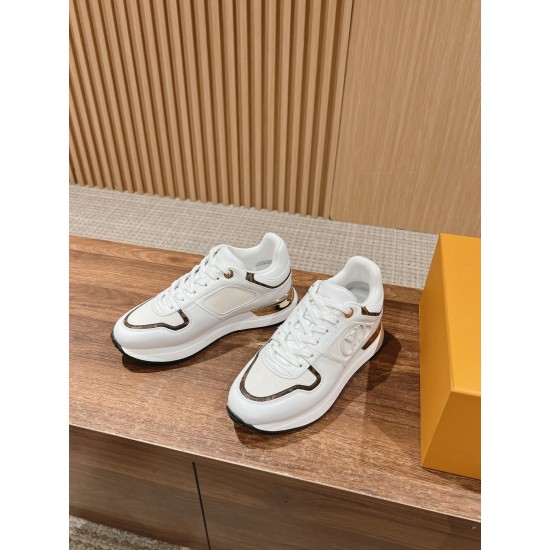 Neo Run Away Sneaker