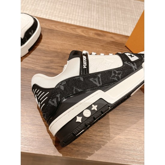 LV Trainer Sneaker