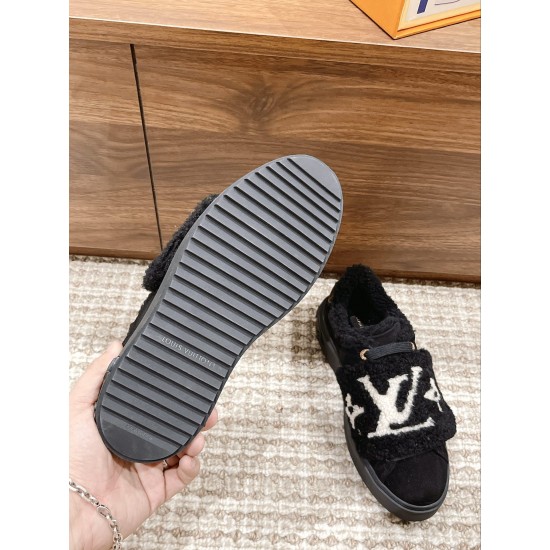 LV time out Wool Sneakers 