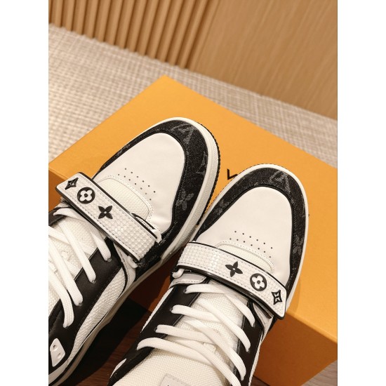 LV Trainer Sneaker