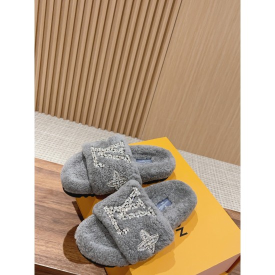 LV Woolen Slippers