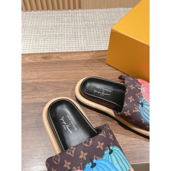 LV slippers