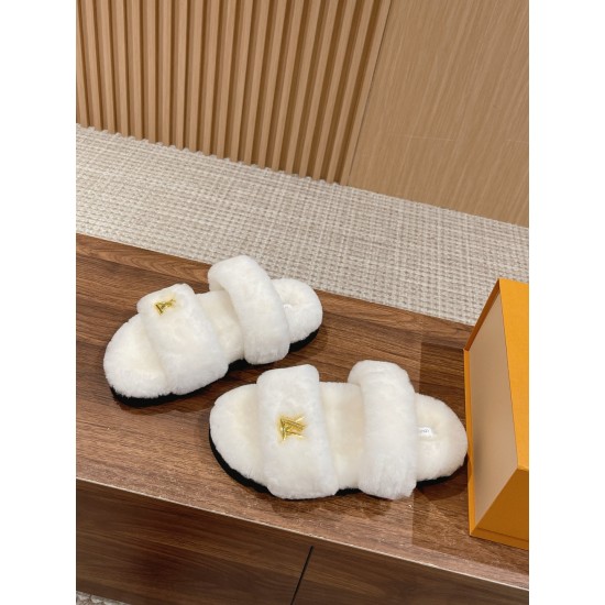 LV Woolen Slippers