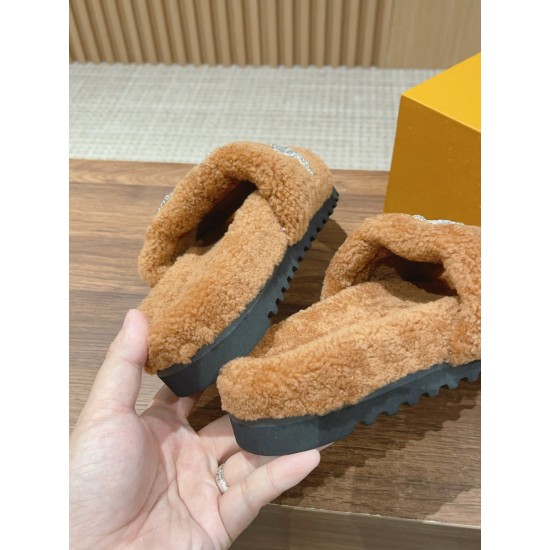 LV Woolen Slippers