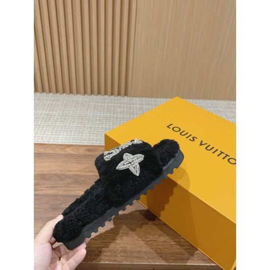 LV Woolen Slippers