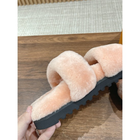 LV Woolen Slippers