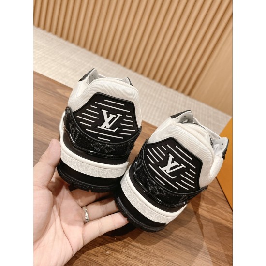 LV Trainer Sneaker