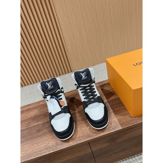 LV Trainer Sneaker