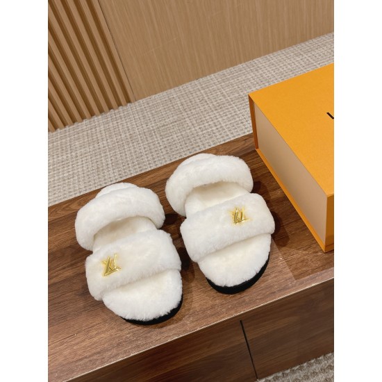 LV Woolen Slippers