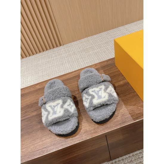 LV Woolen Slippers