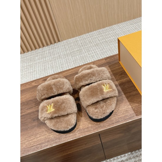 LV Woolen Slippers